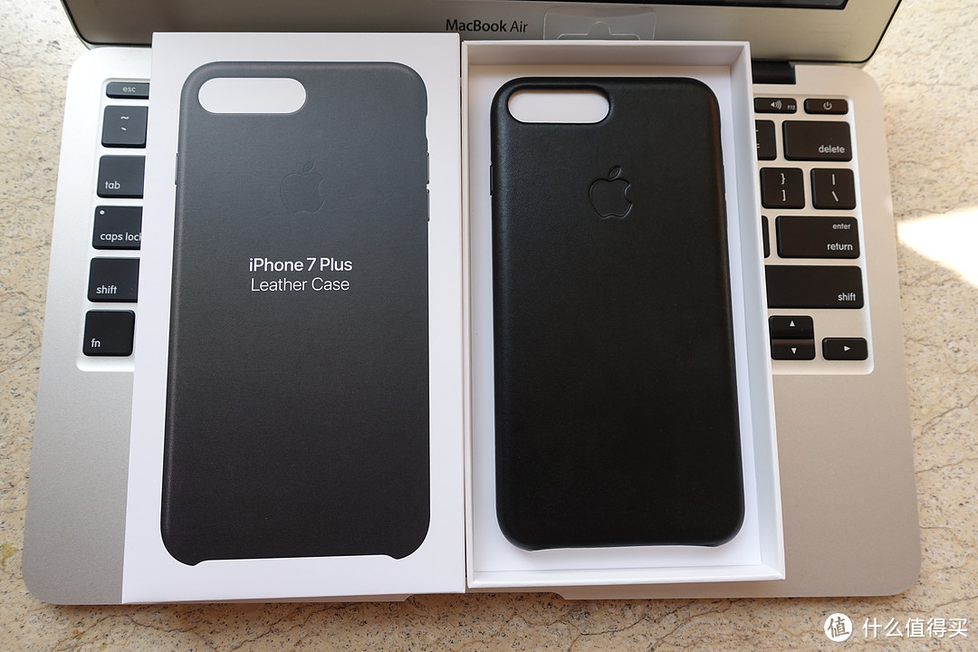 Apple 苹果 iPhone7 Plus亮黑 配 官方黑色皮革保护壳 开箱
