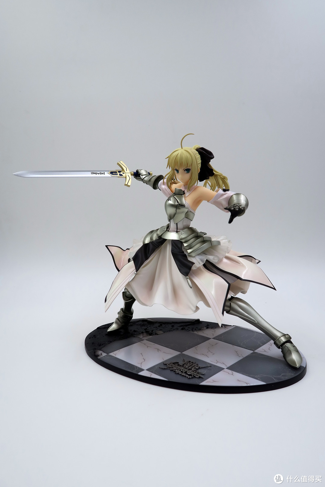 大热门的手办——再再版 GSC SABER LILY 1/7手办