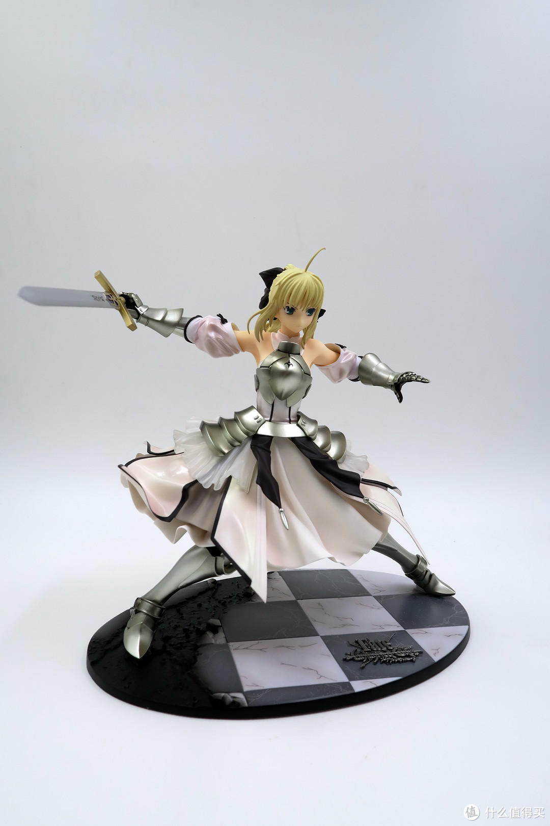 大热门的手办——再再版 GSC SABER LILY 1/7手办