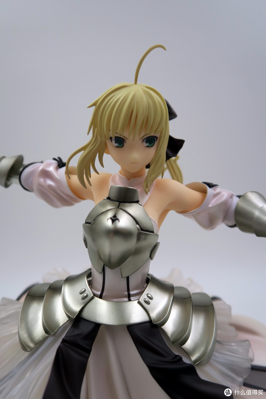 大热门的手办——再再版 GSC SABER LILY 1/7手办