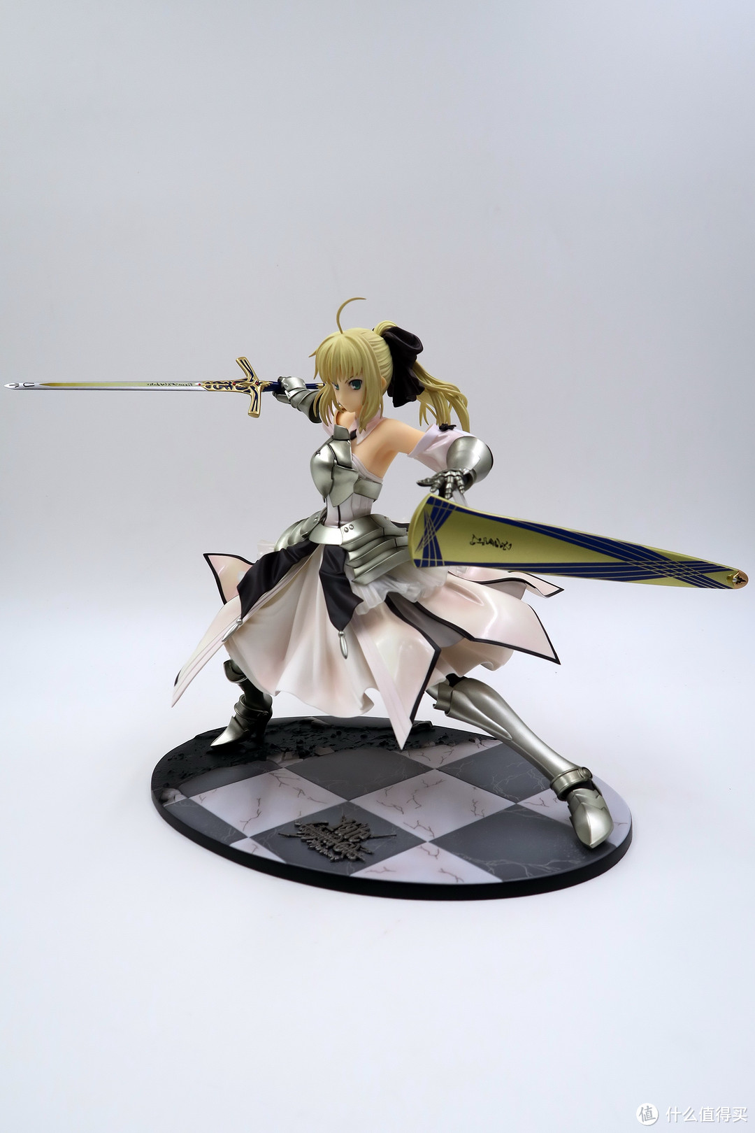 大热门的手办——再再版 GSC SABER LILY 1/7手办