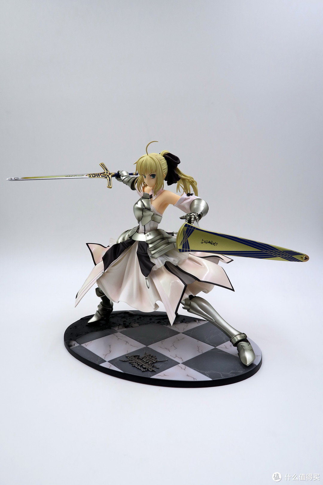 大热门的手办——再再版 GSC SABER LILY 1/7手办