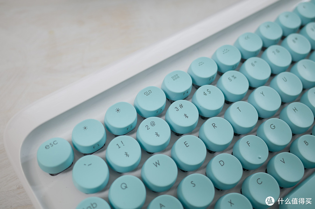 #本站首晒# 糖果味的机械键盘——LOFREE 洛斐 dot圆点 蓝牙机械键盘 萌小蓝 开箱