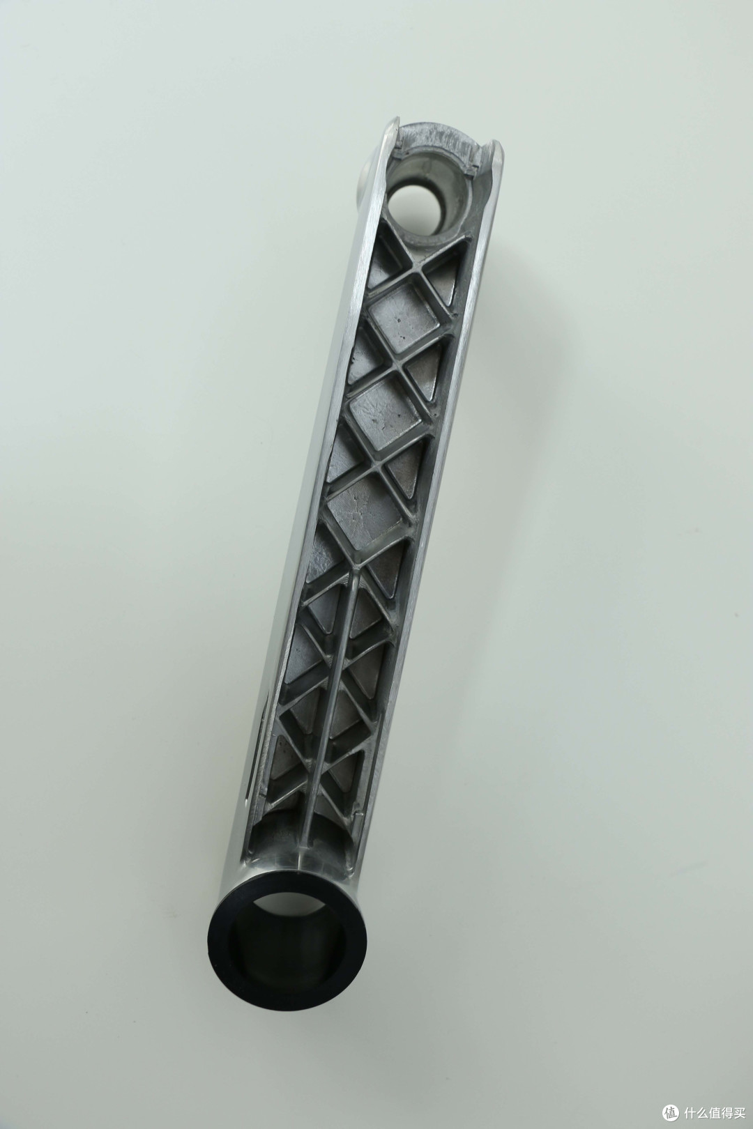 要B格还是要性价比?Ergotron 爱格升 45-241-026 LX& 新视纪 显示器支架 对比体验