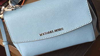 MICHAEL KORS Ava Mini Crossbody 斜挎包开箱介绍(皮质|五金件|肩背|手提)