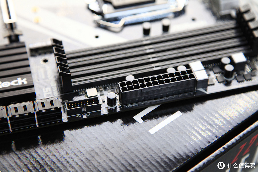 24pin 主板供电接口