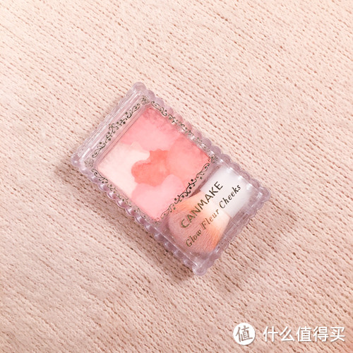 Canmake 花瓣雕刻珠光腮红