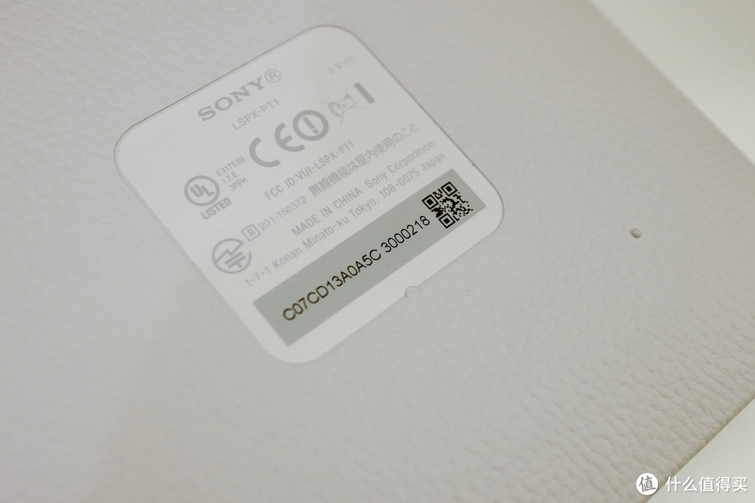 #本站首晒# 一个背包求带走，超短焦投影仪 索尼 SONY LSPX-P1