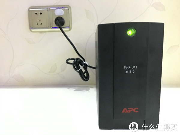 施耐德 APC BX650CI-CN 390W UPS不间断电源稳压