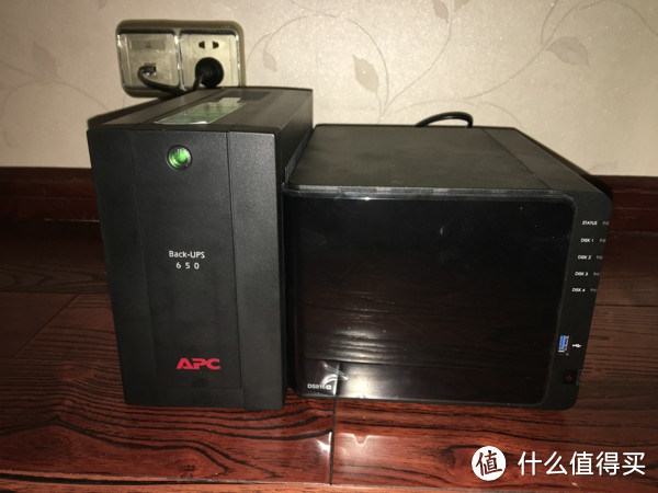 施耐德 APC BX650CI-CN 390W UPS不间断电源稳压