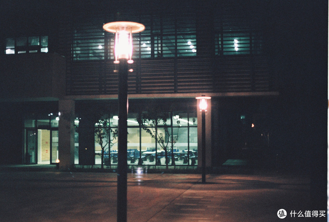 学校夜景