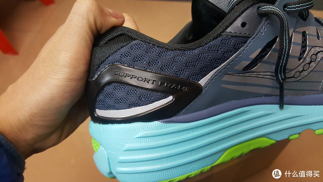 黑五开箱：Saucony 索康尼 Triumph ISO 2 男款跑鞋