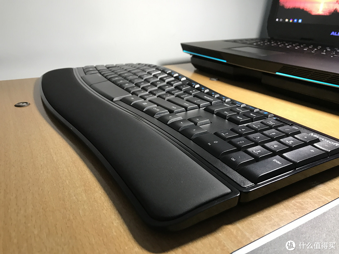 Microsoft 微软 Sculpt Comfort Desktop 无线舒适桌面套装 开箱