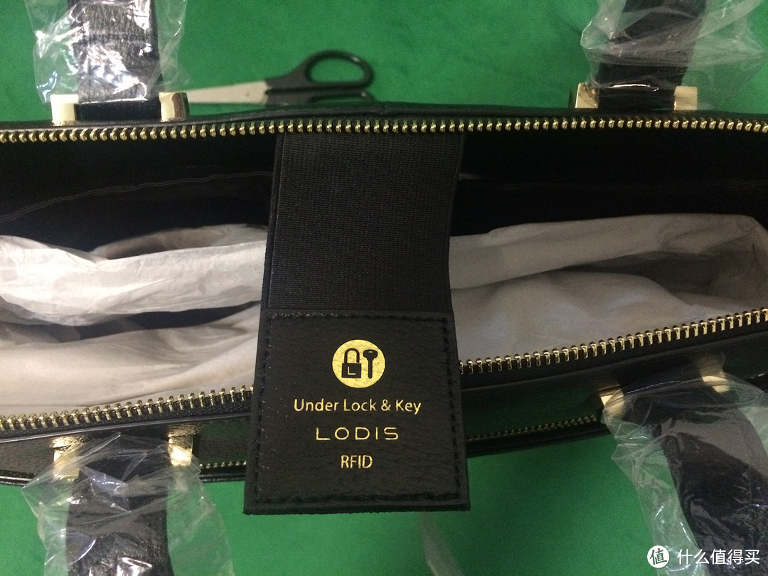 颜值很高的 LODIS 中性 手提包
