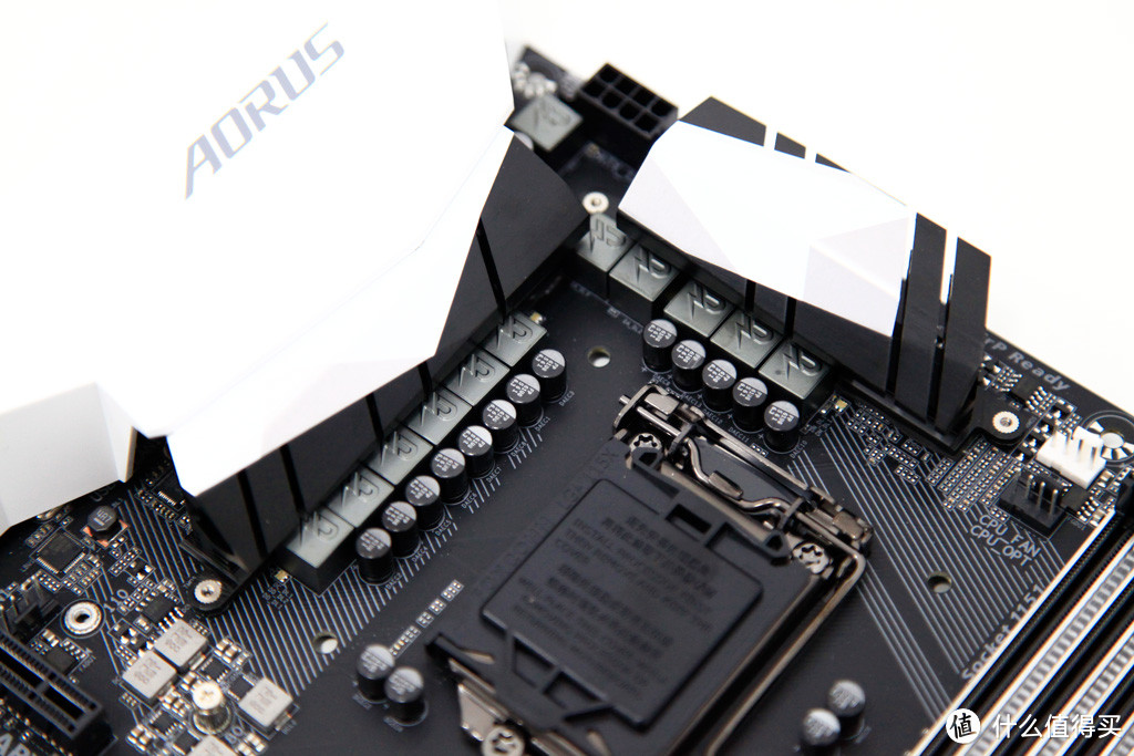 GIGABYTE 技嘉 AORUS Z270主板配i5-7600K与i5-6600K性能对比测试