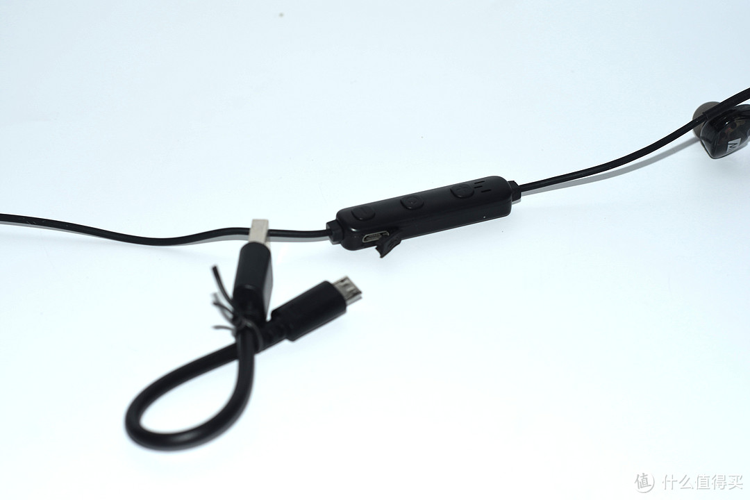 摆脱“听诊器”---MEE audio X6P 运动蓝牙耳机