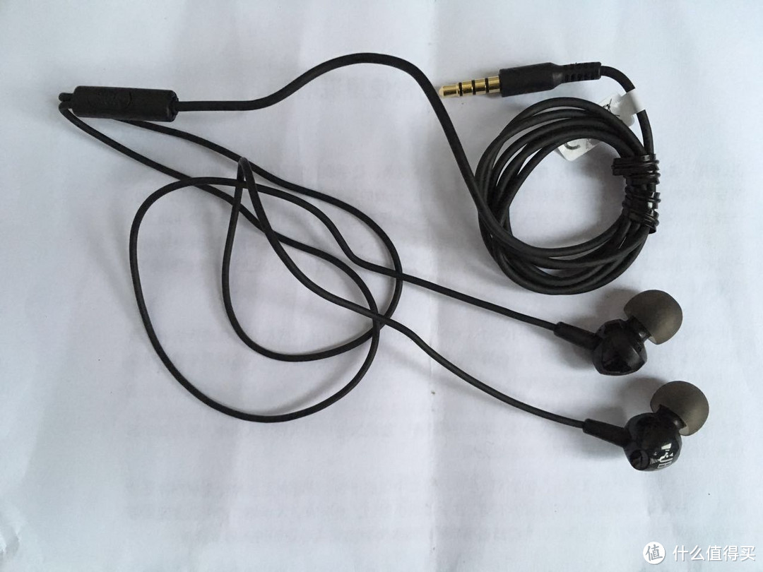 大牌平民价格JBL C100SI 入耳式耳机 开箱晒图