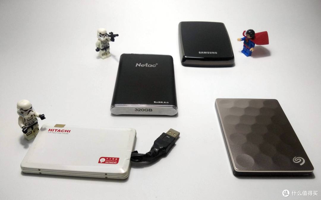 速度颜值轻薄兼顾的---希捷 至轻睿利便携移动硬盘(1TB)