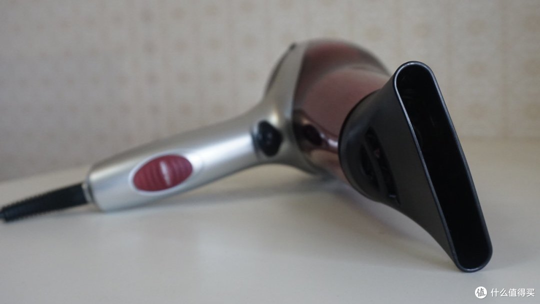 造型党的利器-Braun 博朗satin hair7 HD770 炫色离子电吹风