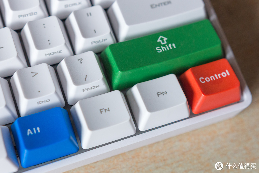 骚红的诱惑:ikbc poker升级版 机械键盘 开箱 附按键编程方案