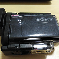 索尼 HDR-AS50 运动相机外观展示(卡口|充电口|电池仓)
