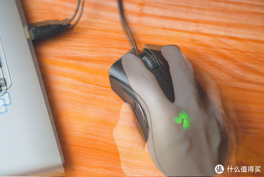 时隔10年再次剁手—Razer 雷蛇 炼狱蝰蛇 DeathAdder 有线游戏鼠标测评