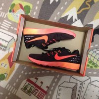耐克 Lunartempo 2 跑鞋外观展示(鞋底|鞋头|鞋面|鞋带|鞋舌)