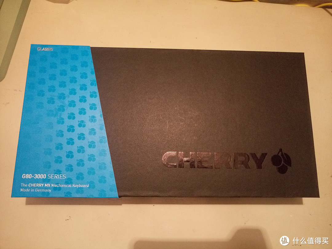 2017年送给自己的礼物--Cherry 樱桃 G80-3000白色青轴机械键盘