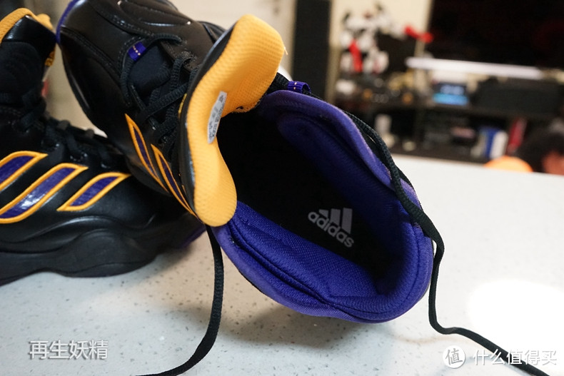 曾经球场的王者，如今回忆的片段：adidas 阿迪达斯  crazy 3 篮球鞋 开箱、上脚