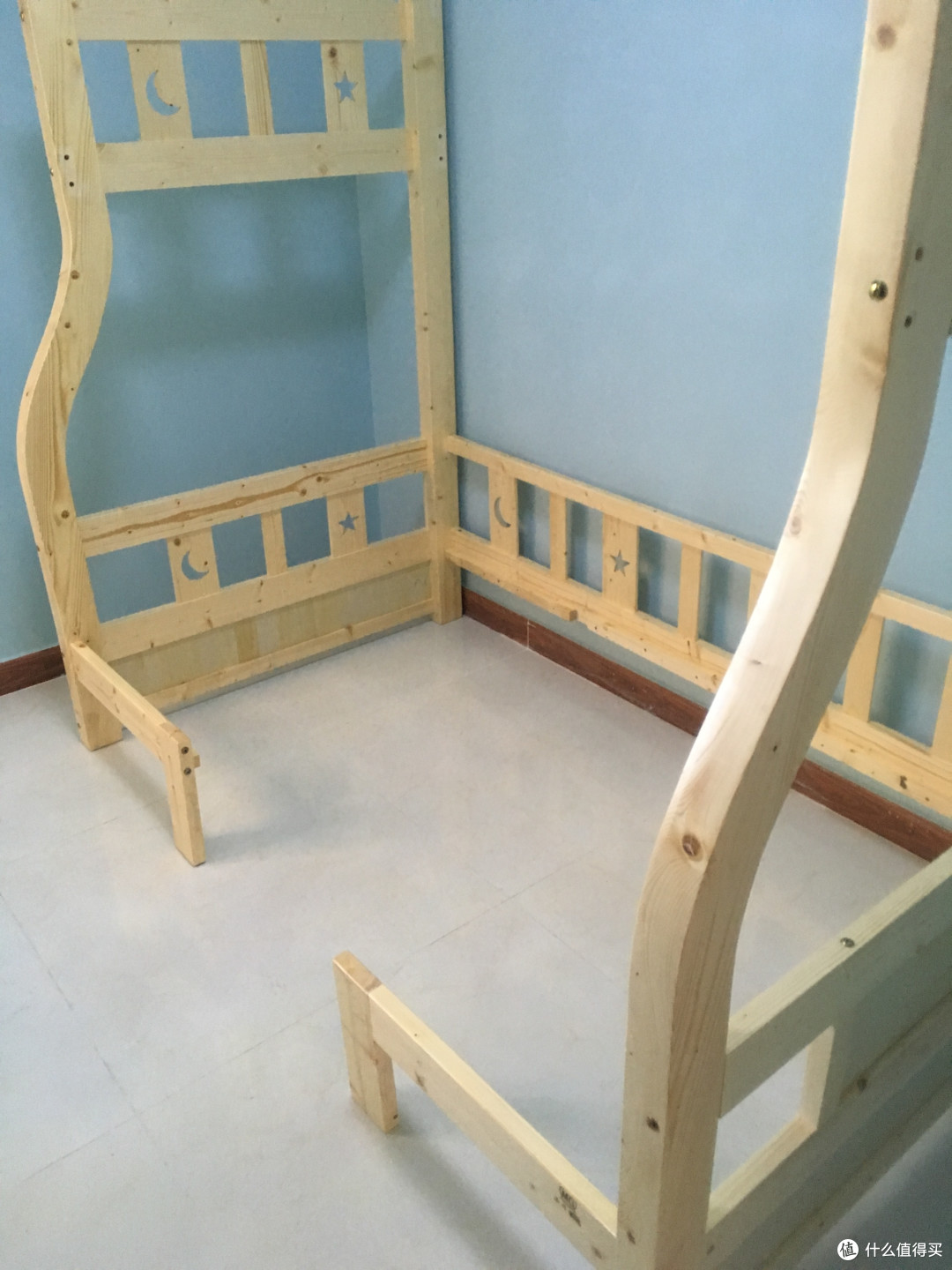 快过年了为了闺女和儿子的笑脸高低床的diy安装过程