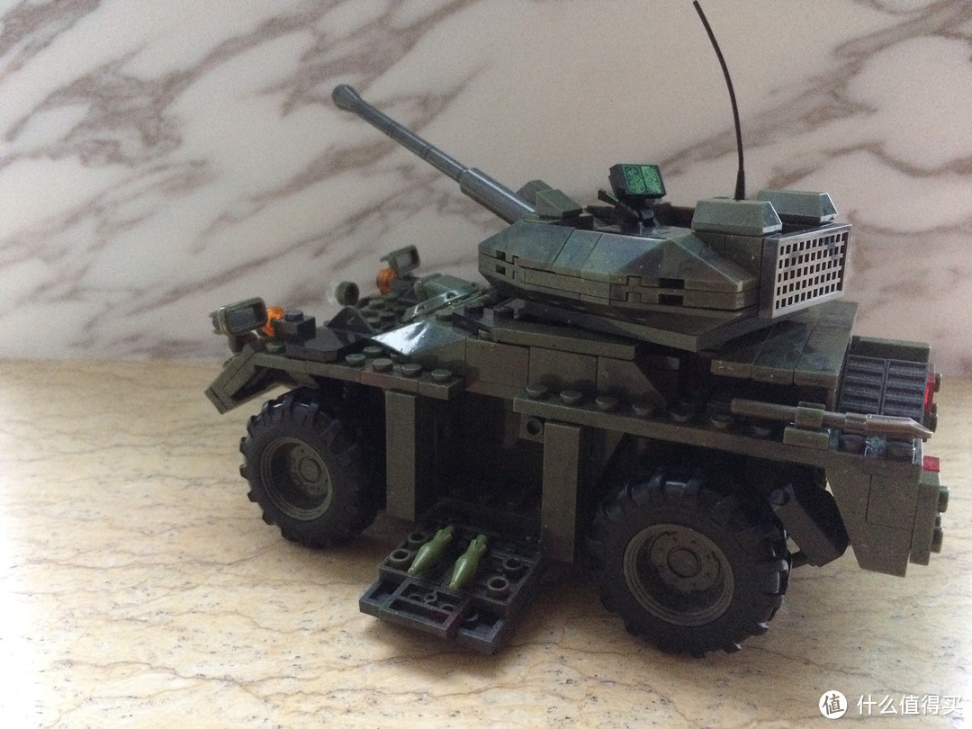 Mega Bloks 美高 APC Invasion装甲车