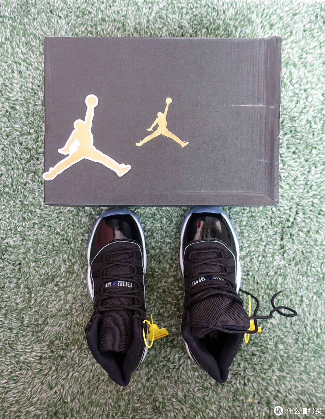 给老婆的新年礼物： NIKE 耐克 Air Jordan AJ11 “大灌篮” 篮球鞋
