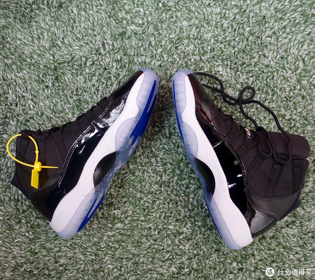 给老婆的新年礼物： NIKE 耐克 Air Jordan AJ11 “大灌篮” 篮球鞋