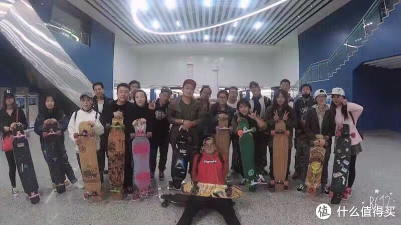 Skateboard！每块帅气到骚的板，都在等待一个帅气的主人（妹子福利）