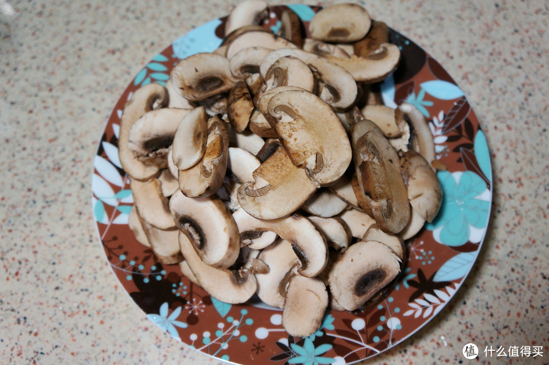 分享三个下酒菜：蚝油牛肉、口味爆辣猪舌&小炒卤五花