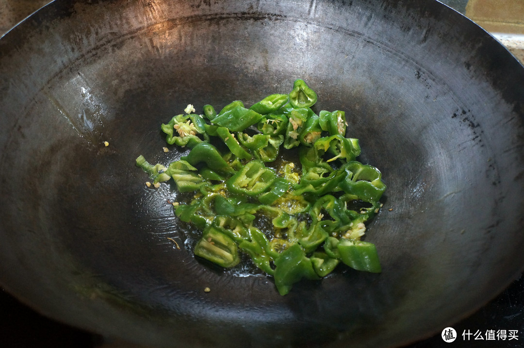 分享三个下酒菜：蚝油牛肉、口味爆辣猪舌&小炒卤五花