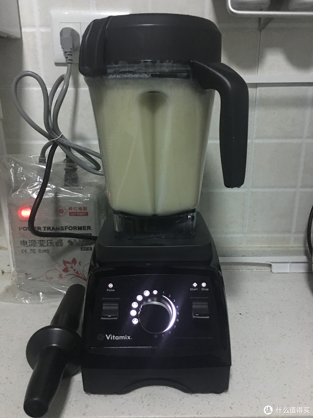 破壁机终极对比 Vitamix Pro 750 VS Blendtec Designer 725