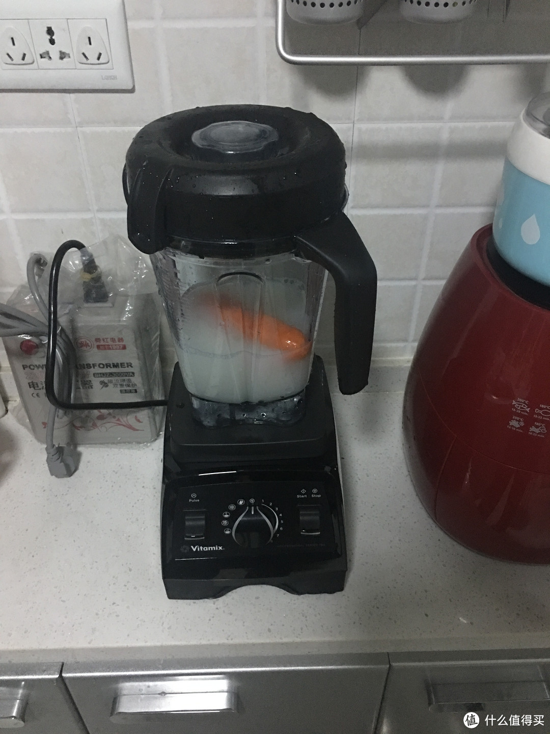 破壁机终极对比 Vitamix Pro 750 VS Blendtec Designer 725