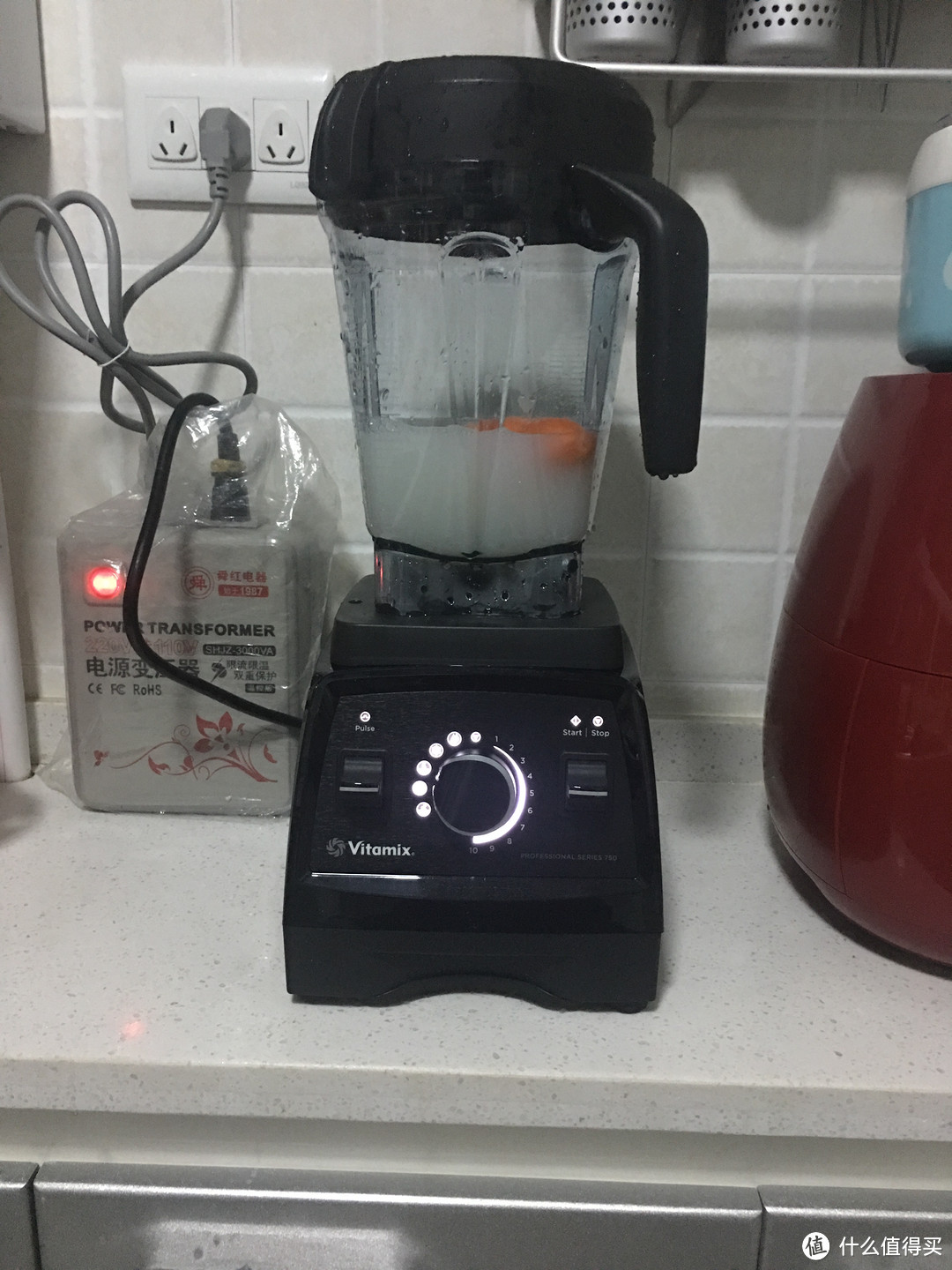 破壁机终极对比 Vitamix Pro 750 VS Blendtec Designer 725