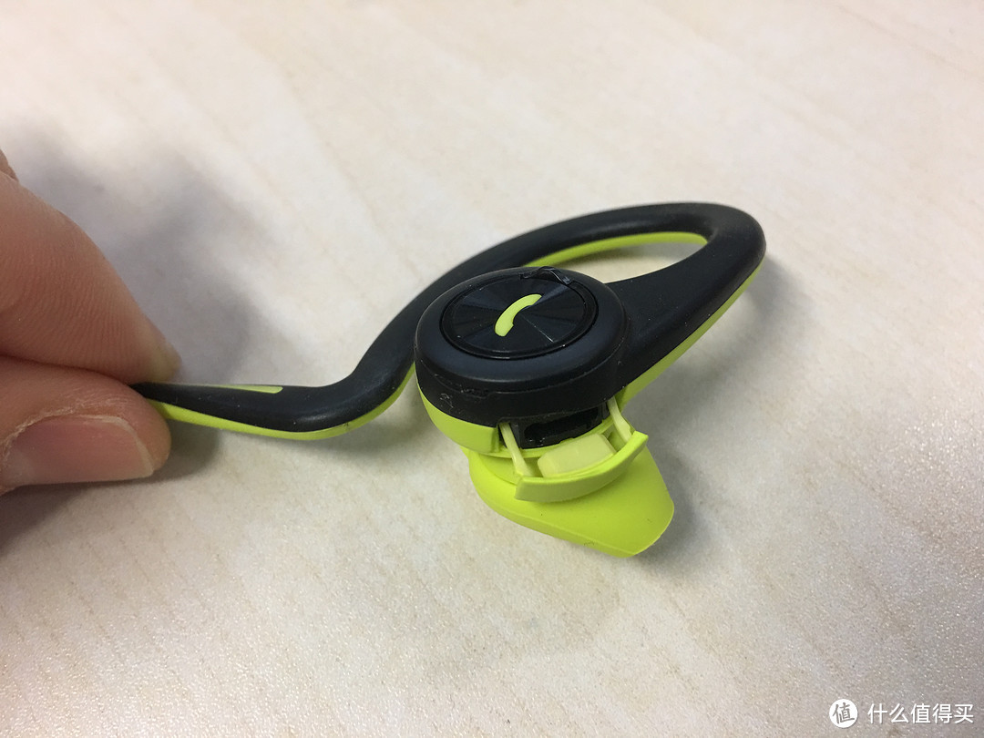 事儿妈耳朵的福音——Plantronics 缤特力 BackBeat FIT运动耳机