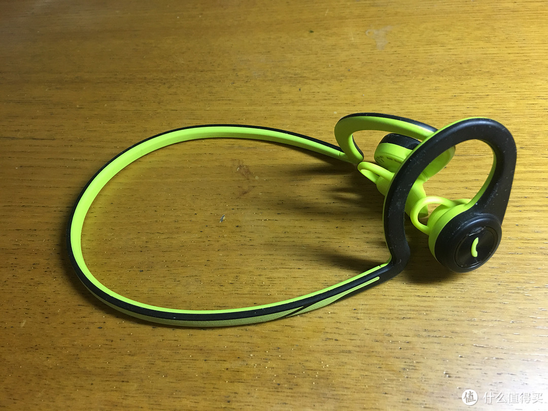 事儿妈耳朵的福音——Plantronics 缤特力 BackBeat FIT运动耳机