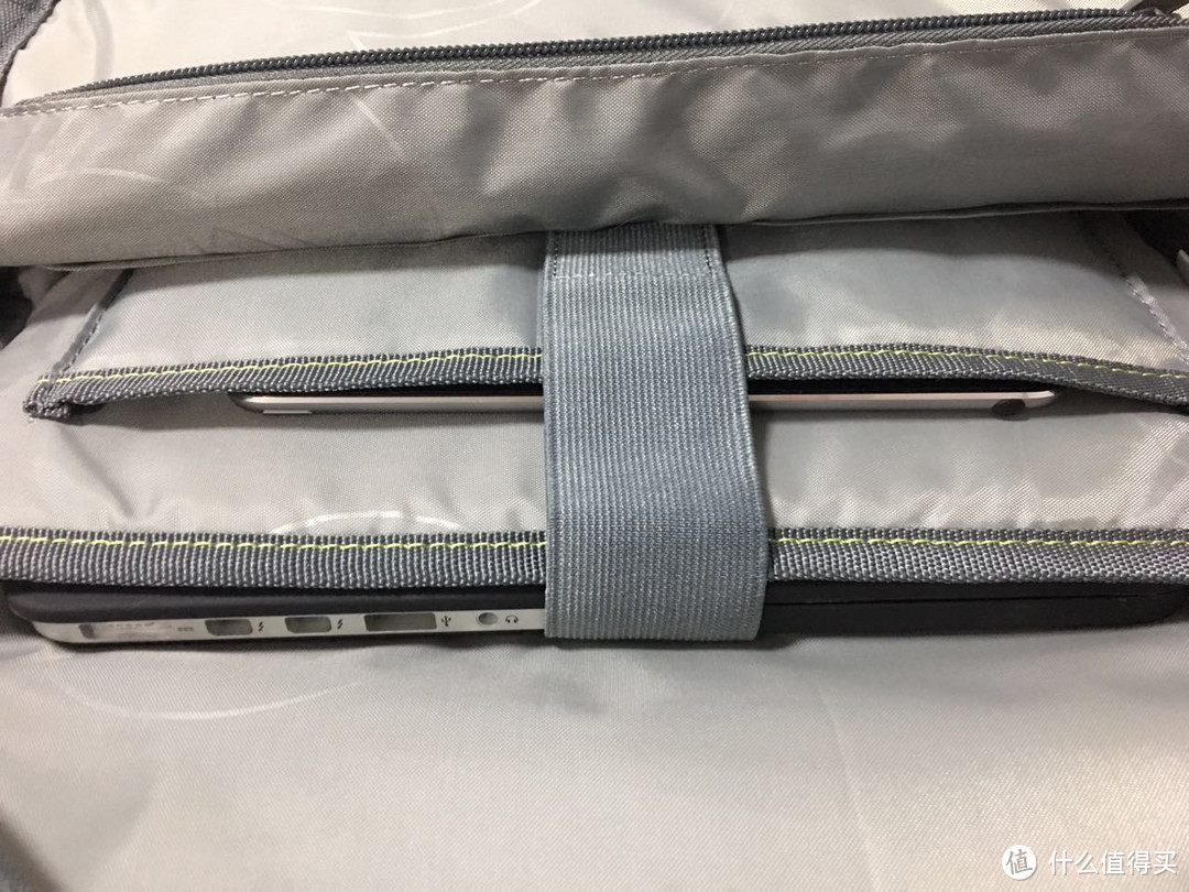 选礼物是一门学问：Samsonite 新秀丽 B800 双肩 背包