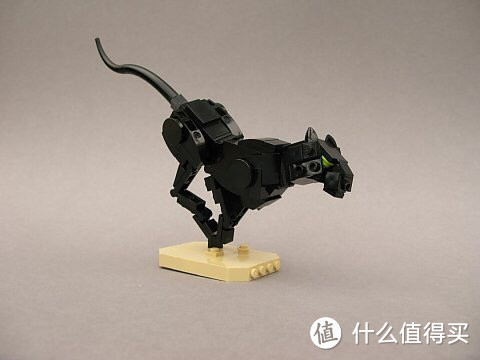 LEGO MOC 奔跑的黑豹