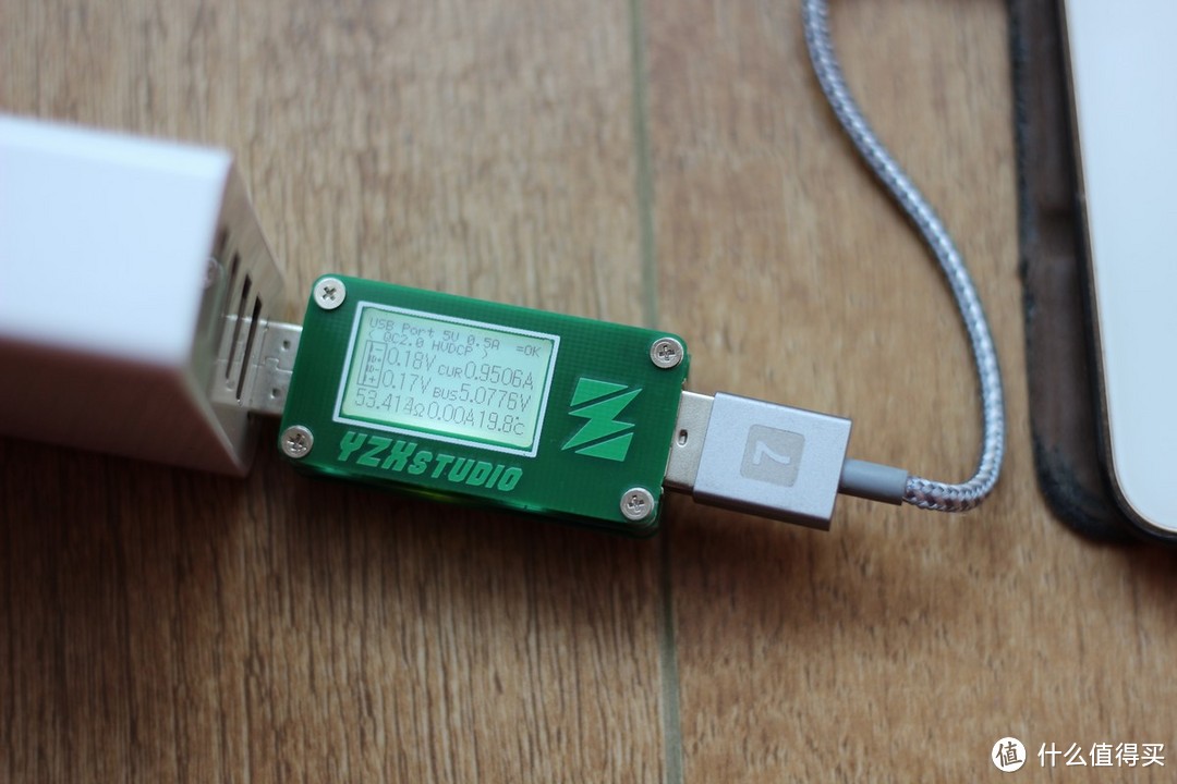你的充电口还够插么？——MINISO 五口 USB充电器 拆解评测