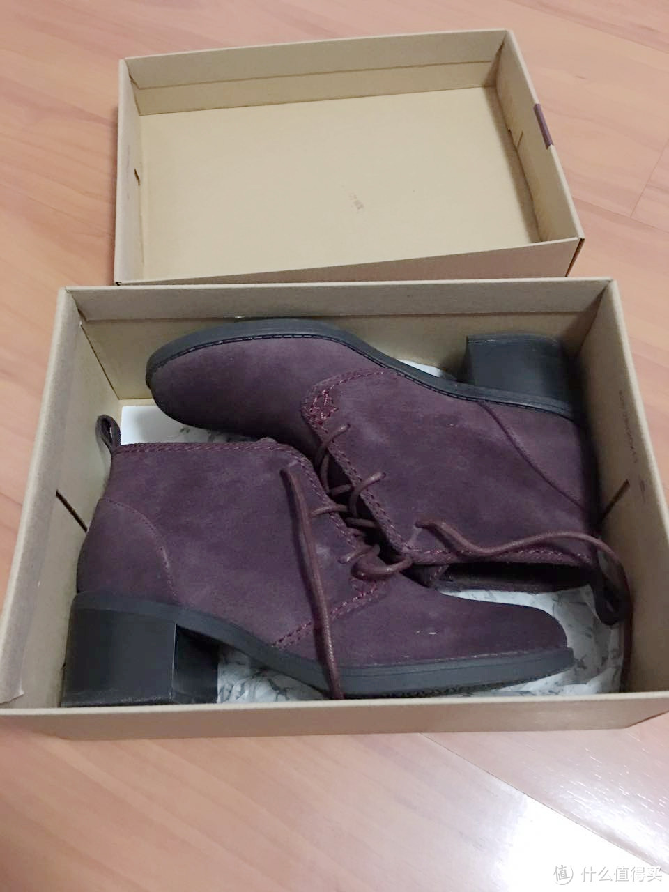 送给自己的 Clarks 紫色麂皮女士短靴