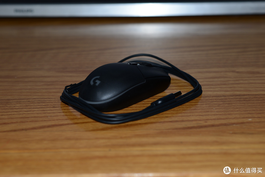 Logitech G102，出彩的轻量级鼠标——朕值到了