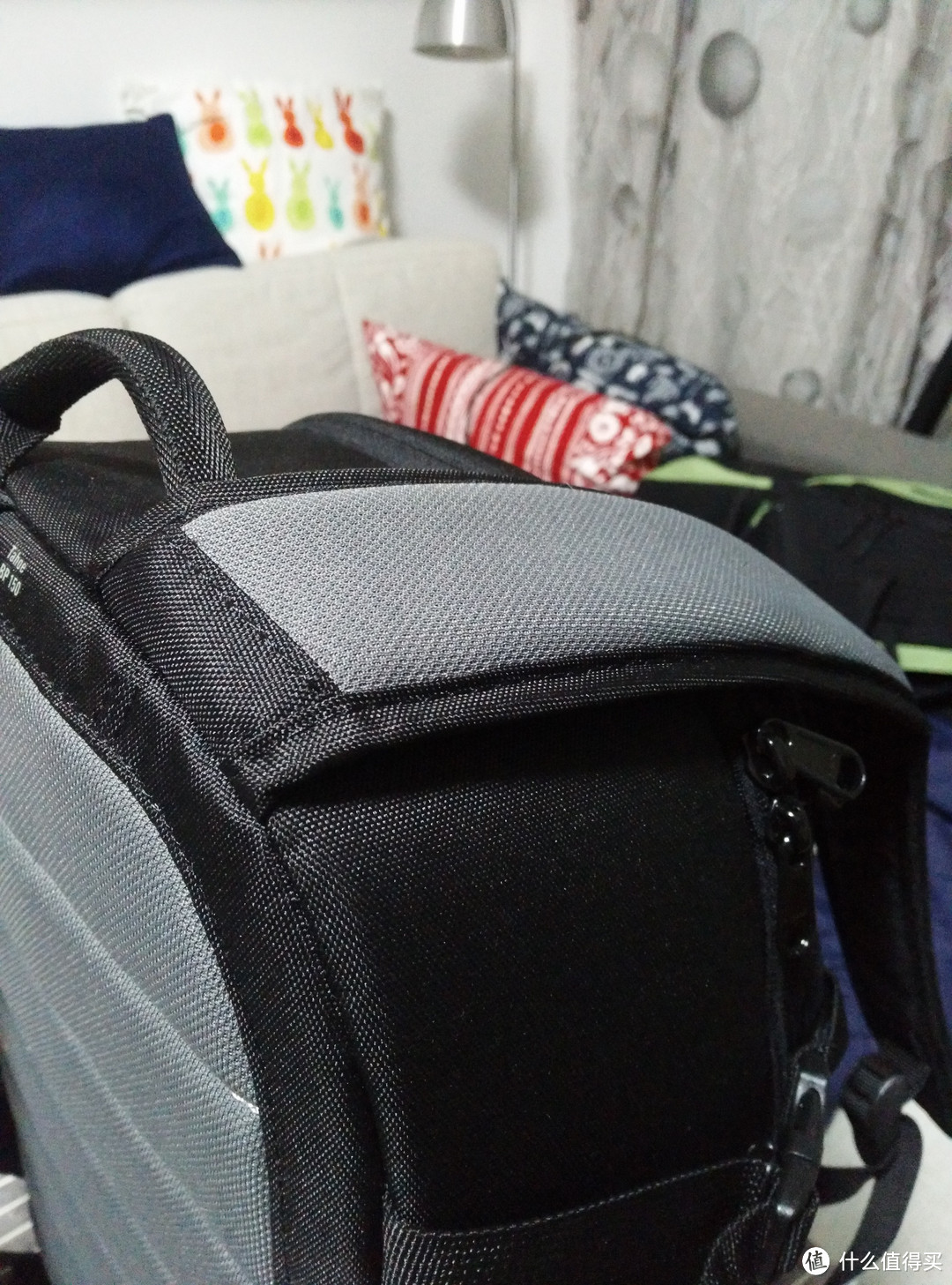 Lowepro 乐摄宝 Tahoe BP 150轻型双肩摄影包开箱晒物及简单使用感受