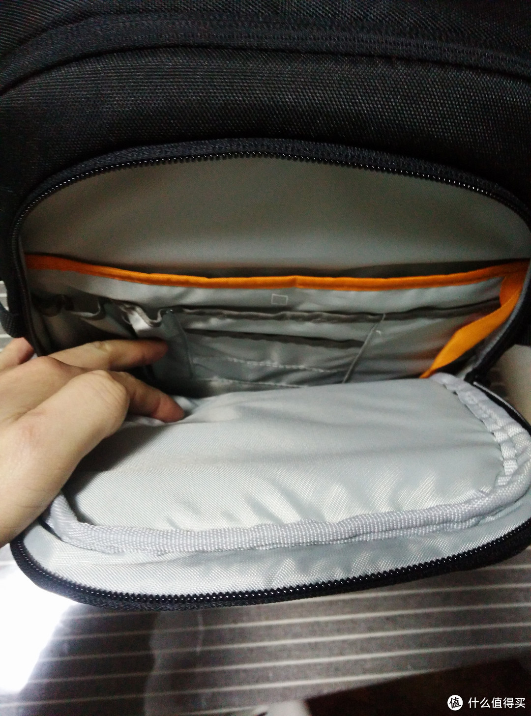 Lowepro 乐摄宝 Tahoe BP 150轻型双肩摄影包开箱晒物及简单使用感受