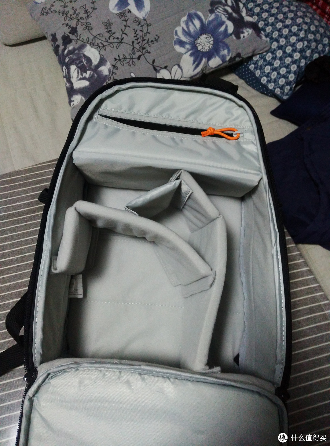 Lowepro 乐摄宝 Tahoe BP 150轻型双肩摄影包开箱晒物及简单使用感受