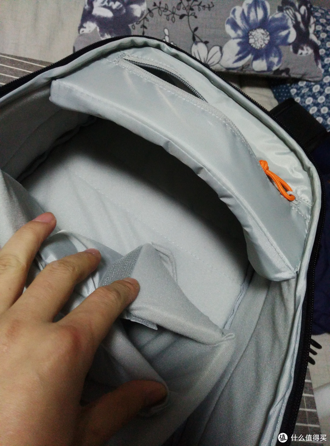 Lowepro 乐摄宝 Tahoe BP 150轻型双肩摄影包开箱晒物及简单使用感受